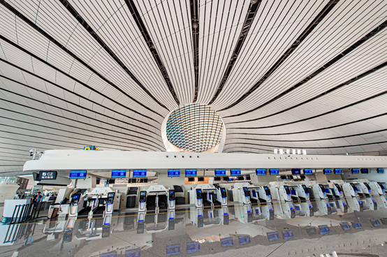 北京大兴机场的大吊顶是怎样建成？