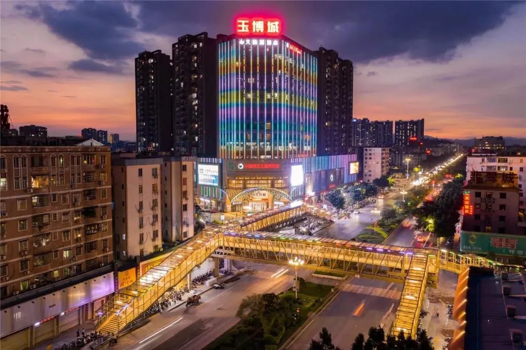 一座铝合金桥梁的诞生