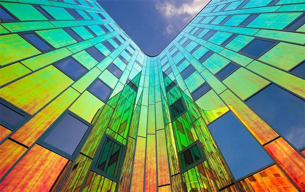 幻彩变色龙铝单板