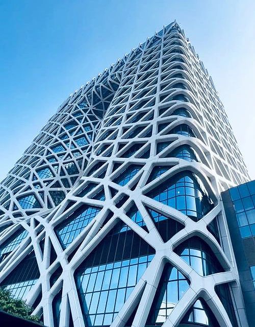 Morpheus Hotel: A dazzling sci-fi variant