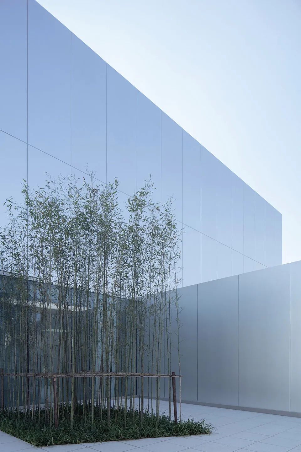 备受建筑师喜爱的阳极氧化铝板