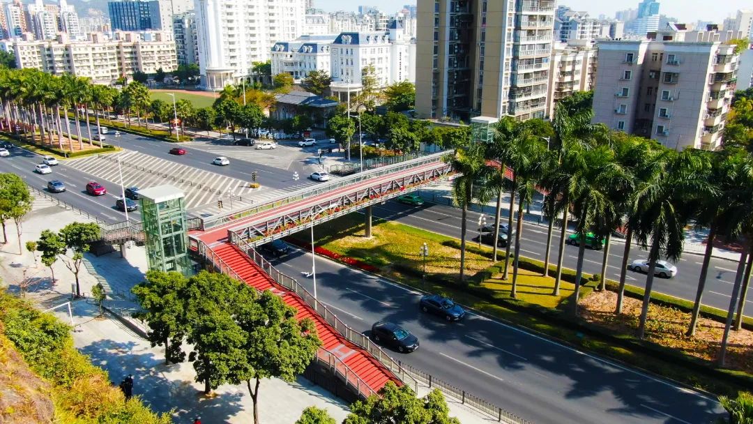 一座铝合金桥梁的诞生