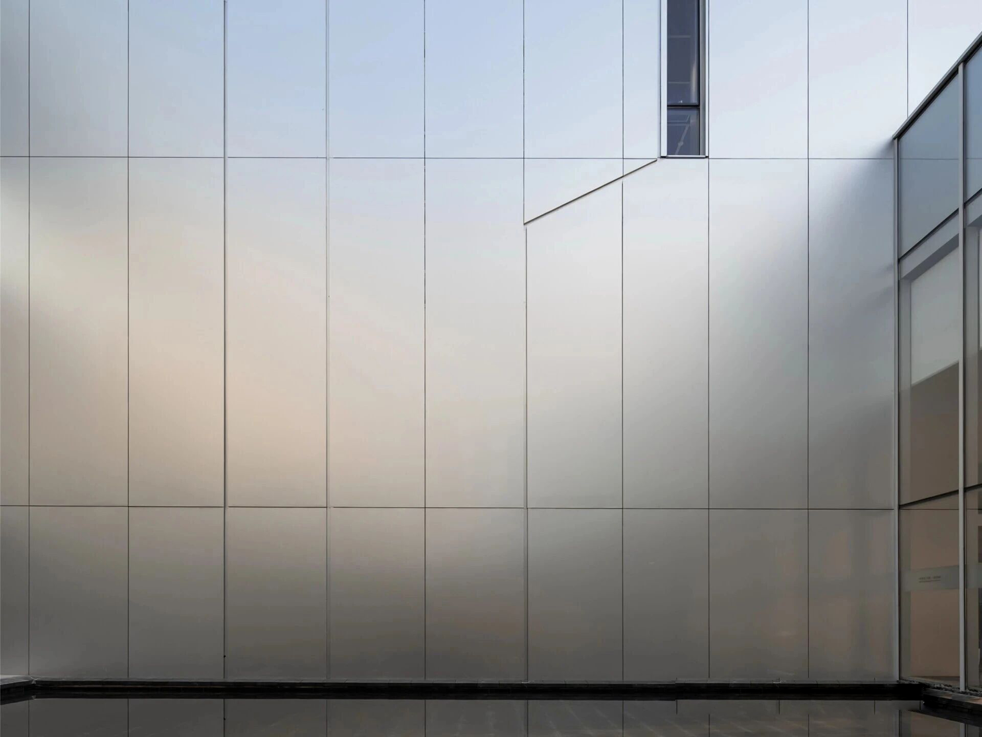 解决铝板平整度的关键方法(五)